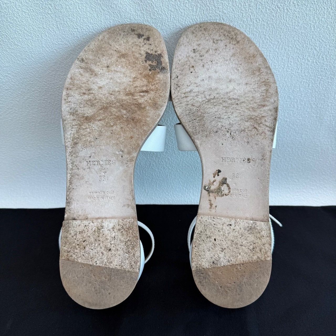 Hermes Hermes White Santorini Sandals Size 38 Size US 8 / IT 38 - 10 Thumbnail