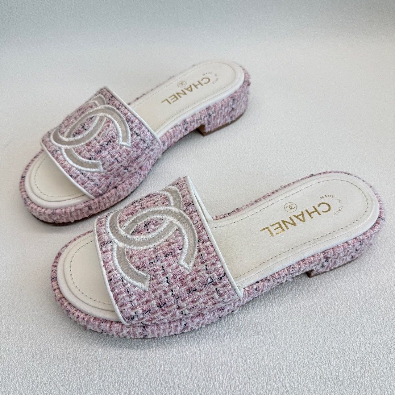 Chanel Chanel Pink Tweed CC Mules Size 37.5 Size US 7.5 / IT 37.5 - 2 Thumbnail