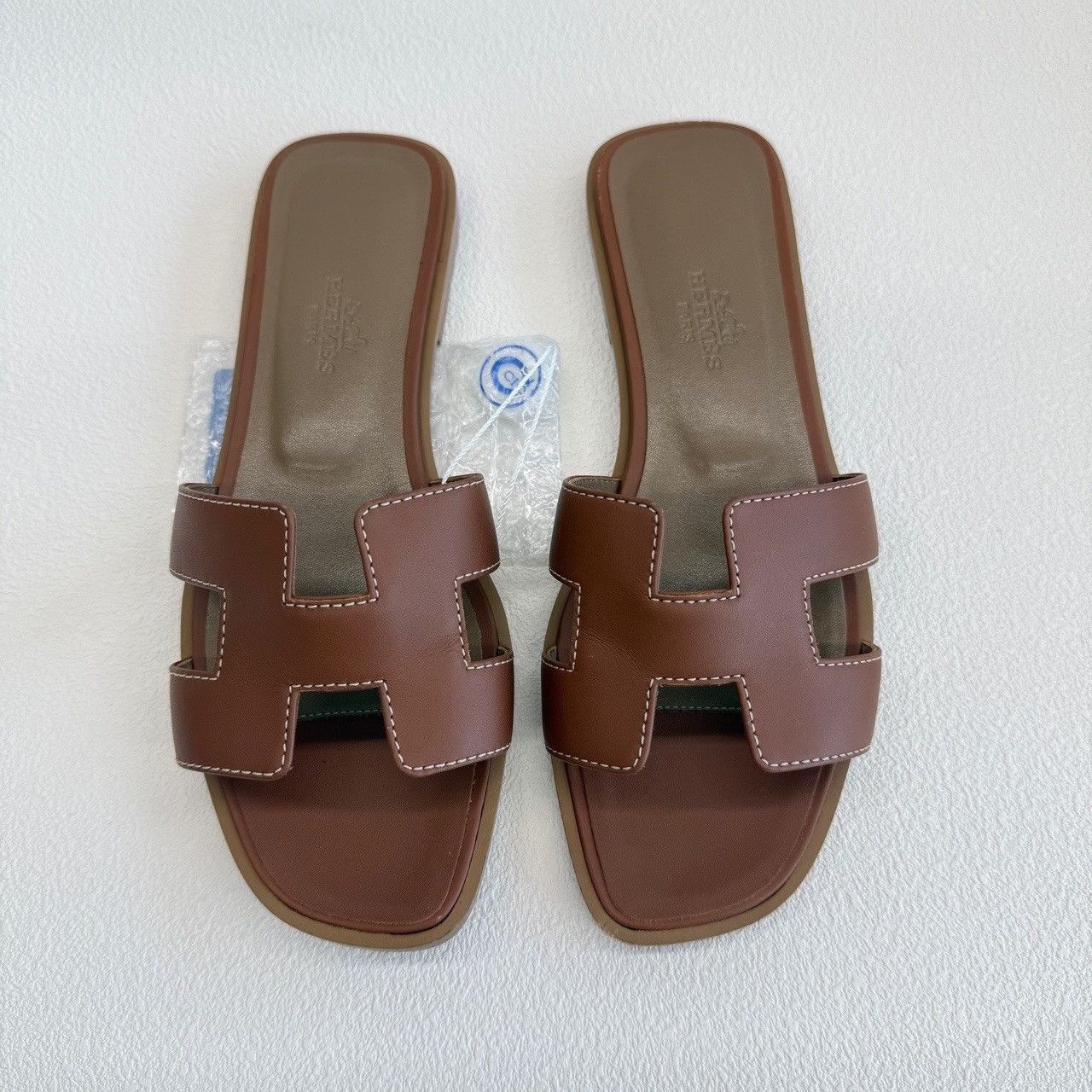 Hermes Hermes Oran Leather Sandals Size 35 Size US 5 / IT 35 - 3 Thumbnail