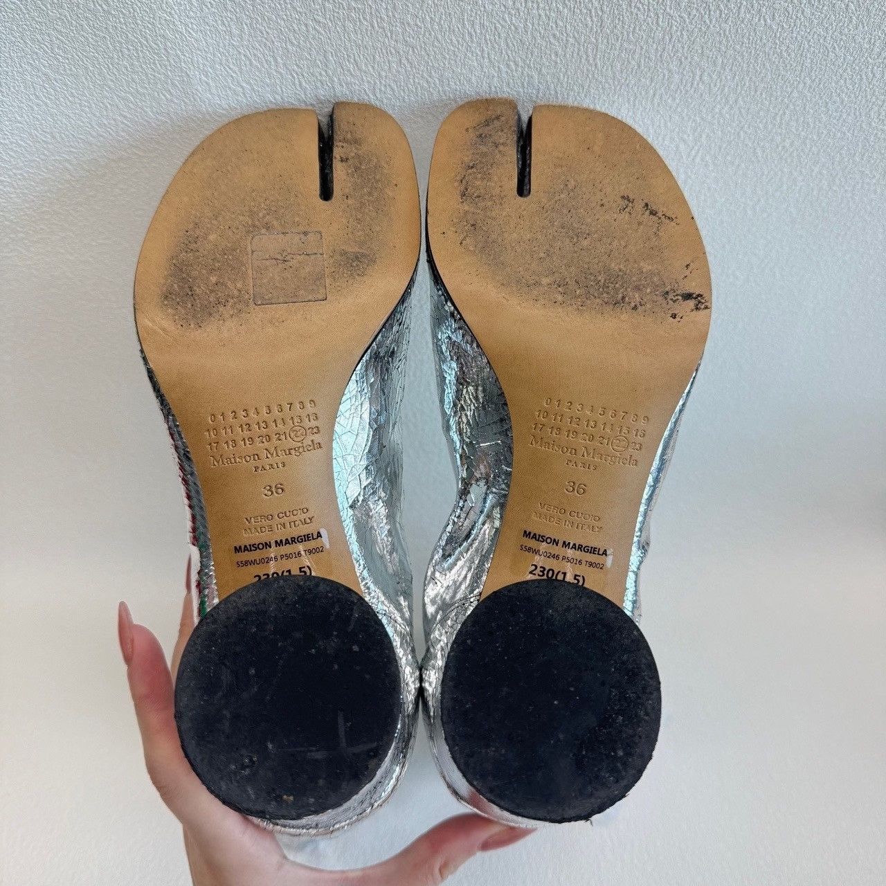 Maison Margiela Maison Margiela Silver Cracked Tabi Boots Size 36 Size US 6 / IT 36 - 7 Thumbnail