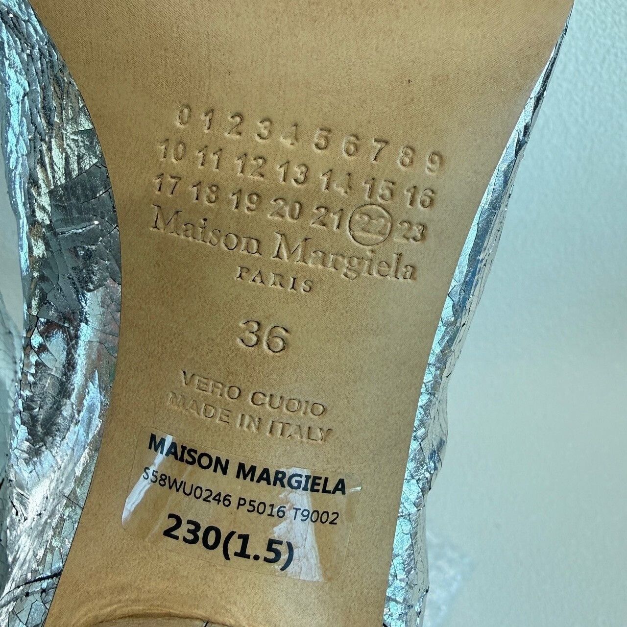 Maison Margiela Maison Margiela Silver Cracked Tabi Boots Size 36 Size US 6 / IT 36 - 8 Thumbnail