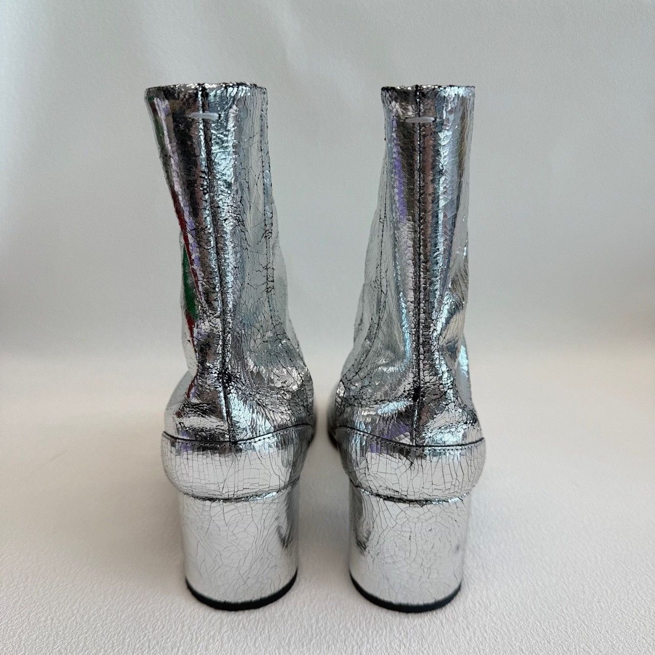Maison Margiela Maison Margiela Silver Cracked Tabi Boots Size 36 Size US 6 / IT 36 - 6 Thumbnail