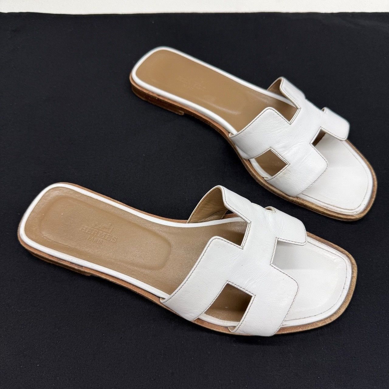 Hermes Hermès White Leather Oran Sandals Size 37.5 Size US 7.5 / IT 37.5 - 4 Thumbnail