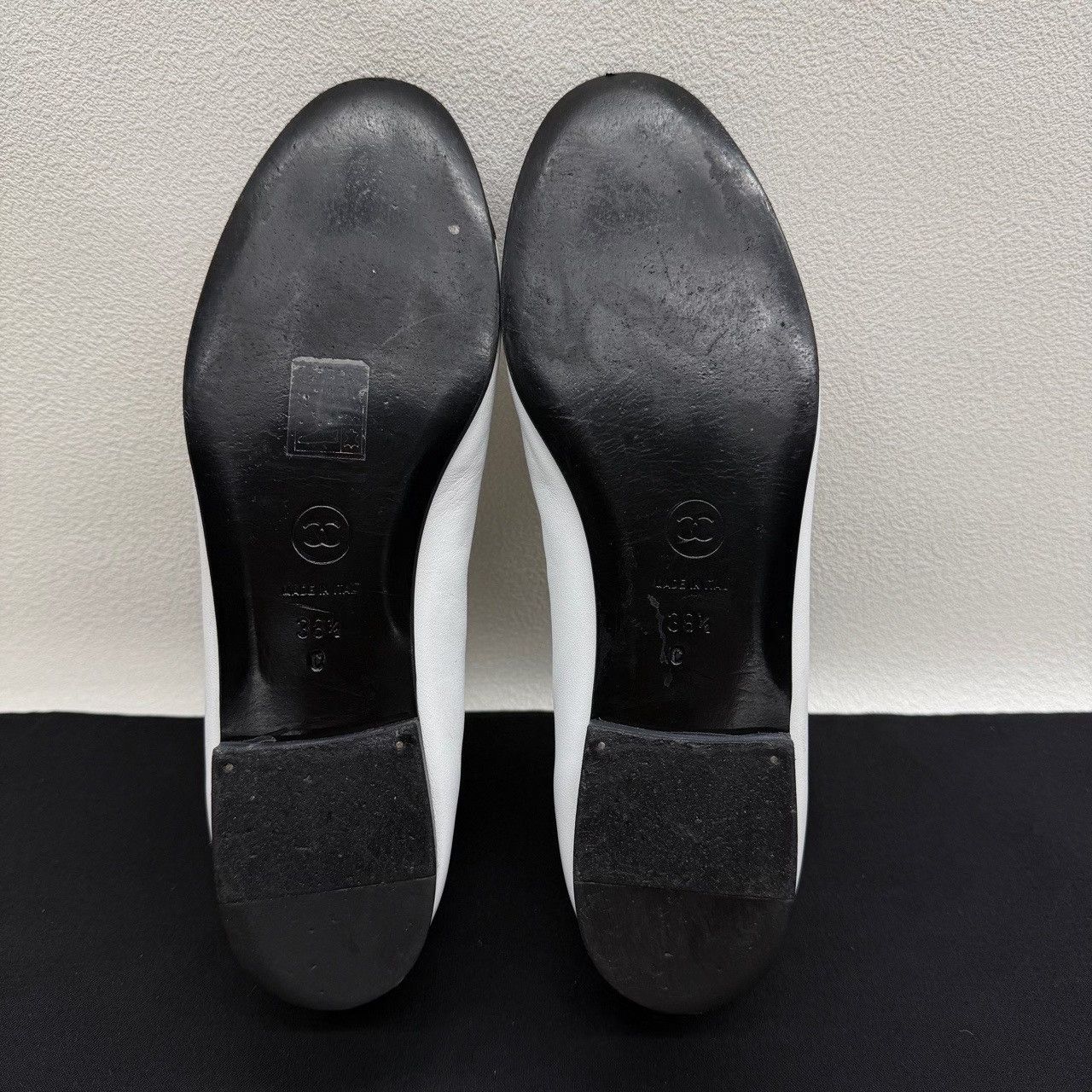 Chanel Chanel Two-Tone Ballet Flats Size 38.5 Size US 7.5 / IT 37.5 - 8 Thumbnail