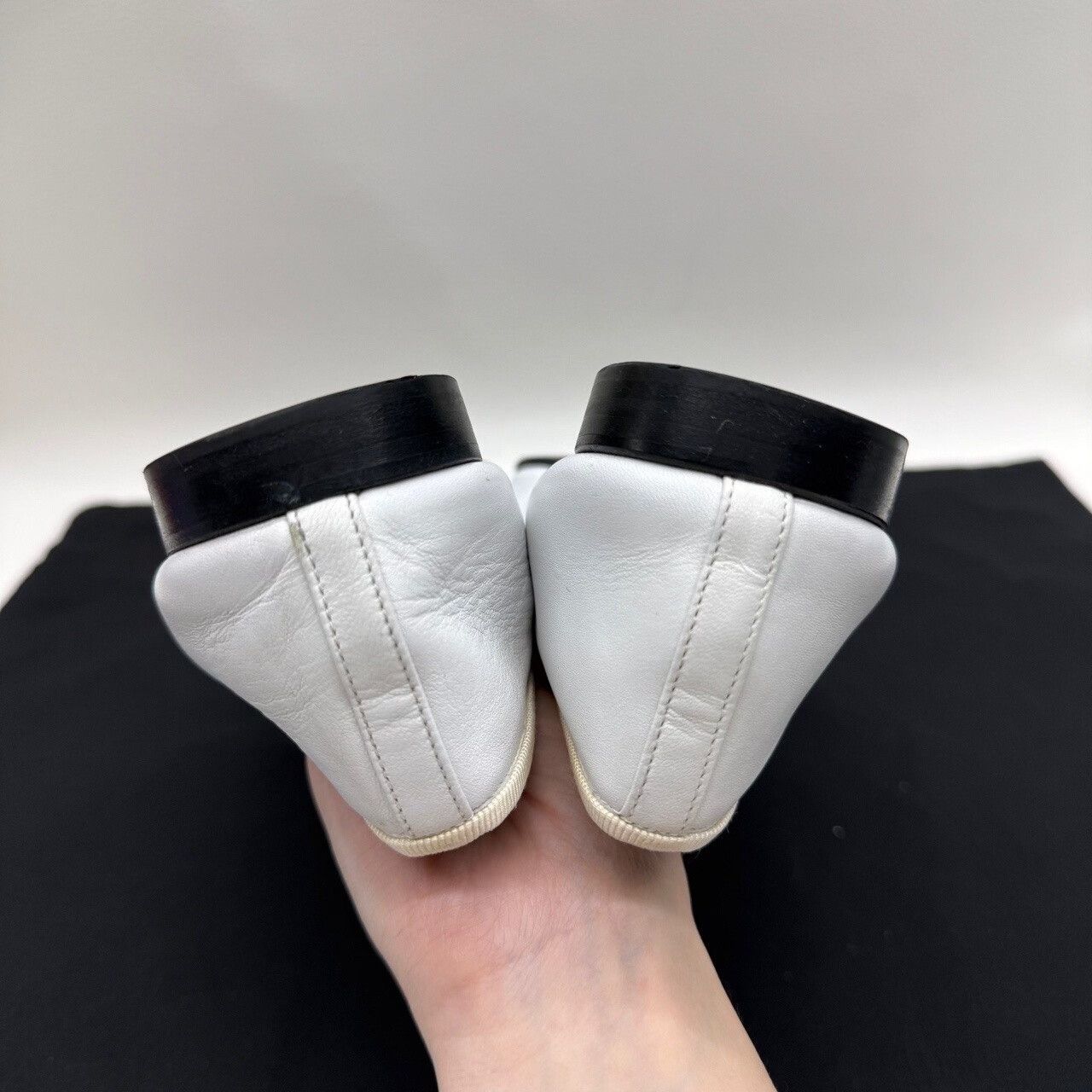 Chanel Chanel Two-Tone Ballet Flats Size 38.5 Size US 7.5 / IT 37.5 - 7 Thumbnail