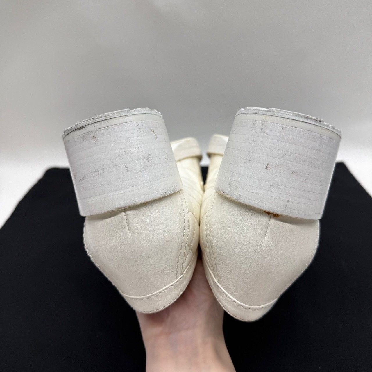 Chanel Chanel Quilted Heart Logo Loafers Size 38 Size US 8 / IT 38 - 7 Thumbnail