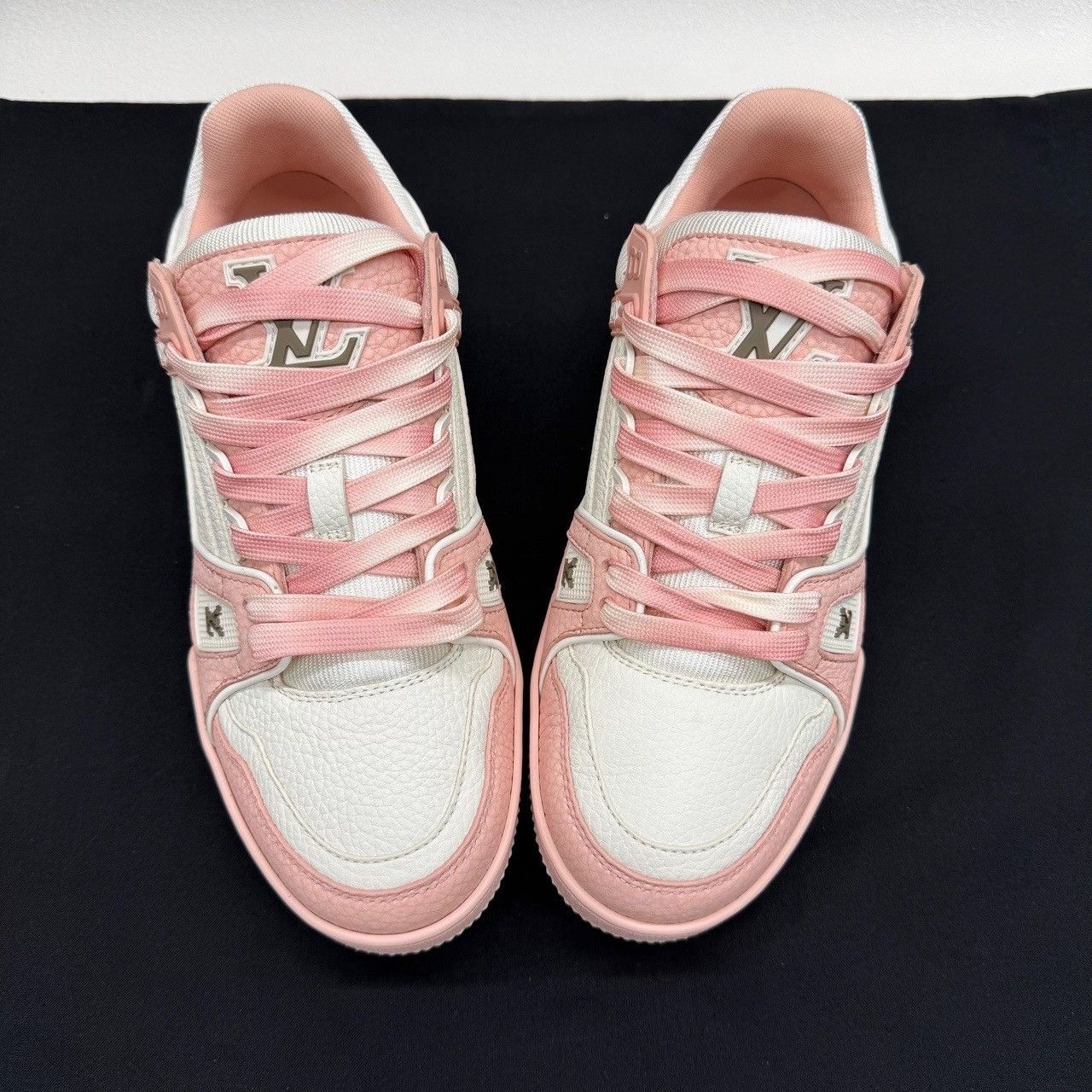 Louis Vuitton Louis Vuitton Trainer Sneakers Pink Size US 6 / IT 36 - 10 Thumbnail