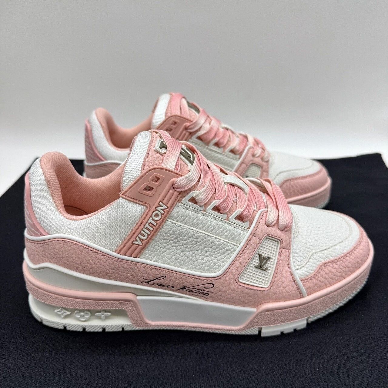 Louis Vuitton Louis Vuitton Trainer Sneakers Pink Size US 6 / IT 36 - 5 Thumbnail