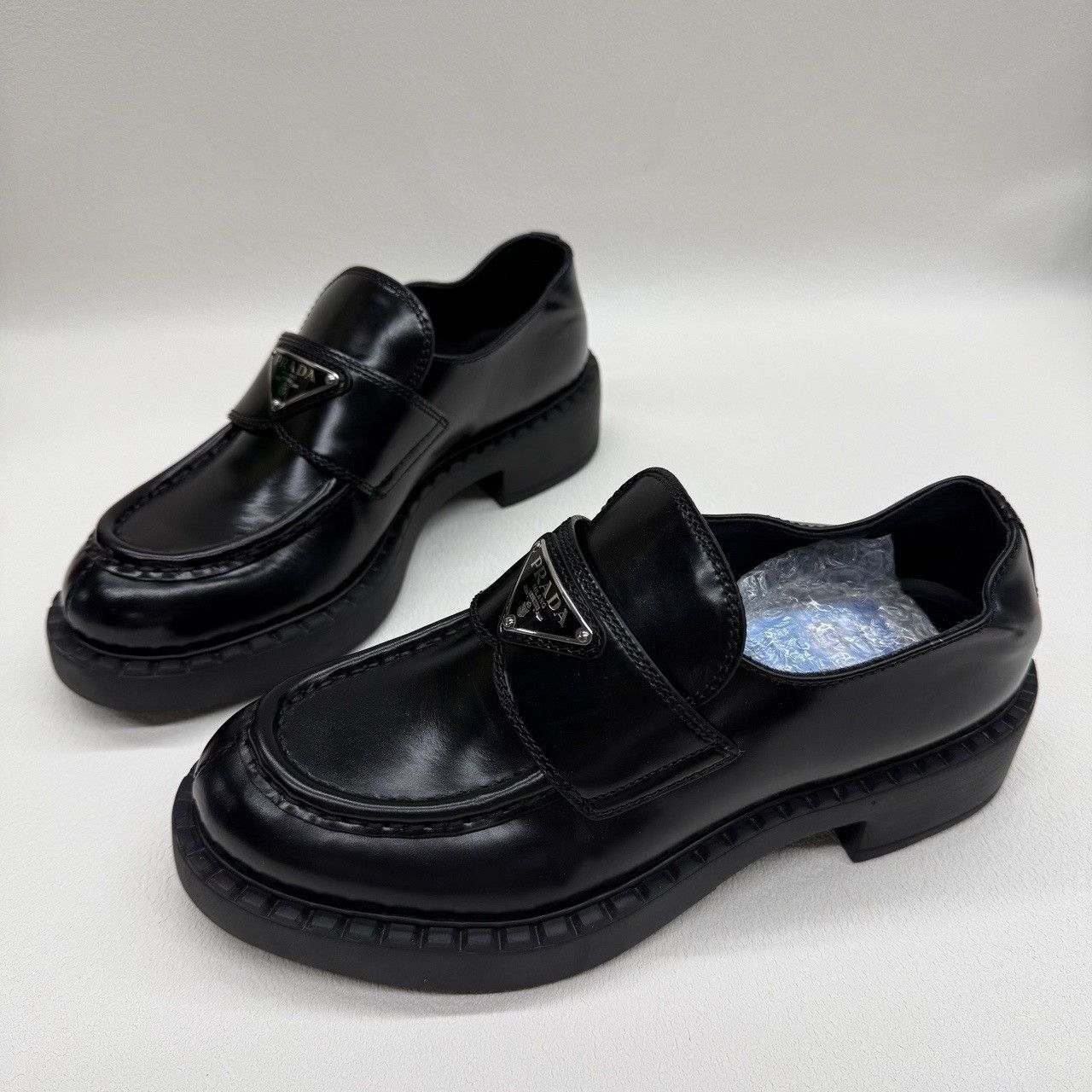 Prada Prada Logo Plaque Slip Ons Size 36 Size US 6 / IT 36 - 2 Thumbnail