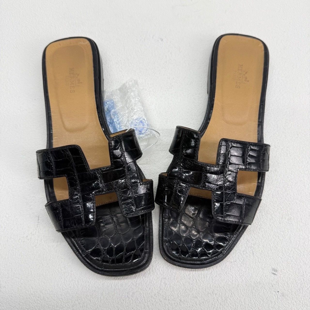 Hermes Hermes Black Alligator Embossed Oran Sandals Size 38.5 Size US 8.5 / IT 38.5 - 10 Thumbnail