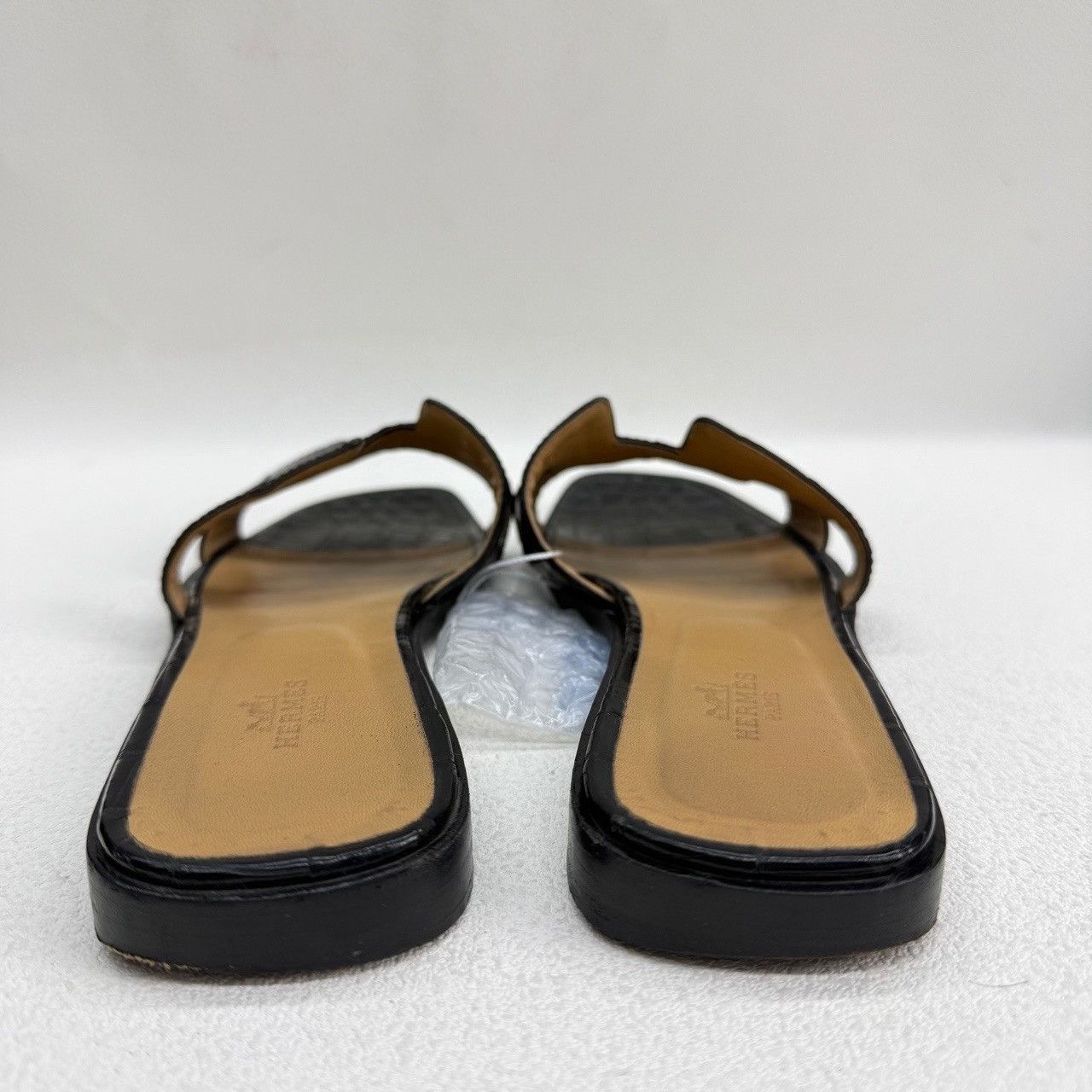 Hermes Hermes Black Alligator Embossed Oran Sandals Size 38.5 Size US 8.5 / IT 38.5 - 6 Thumbnail