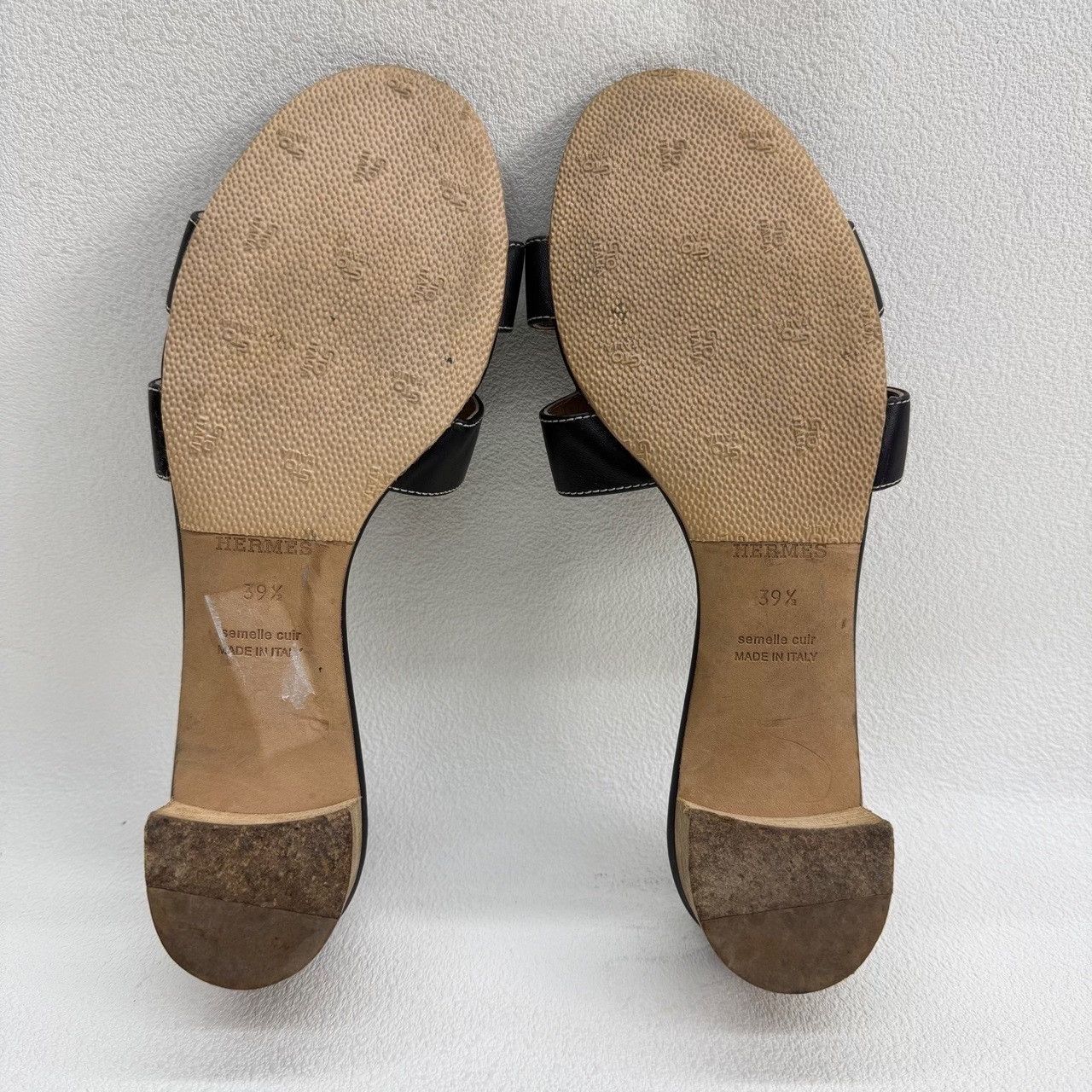 Hermes Hermès Black Leather Oasis Sandals Size 39.5 Size US 9.5 / IT 39.5 - 8 Thumbnail