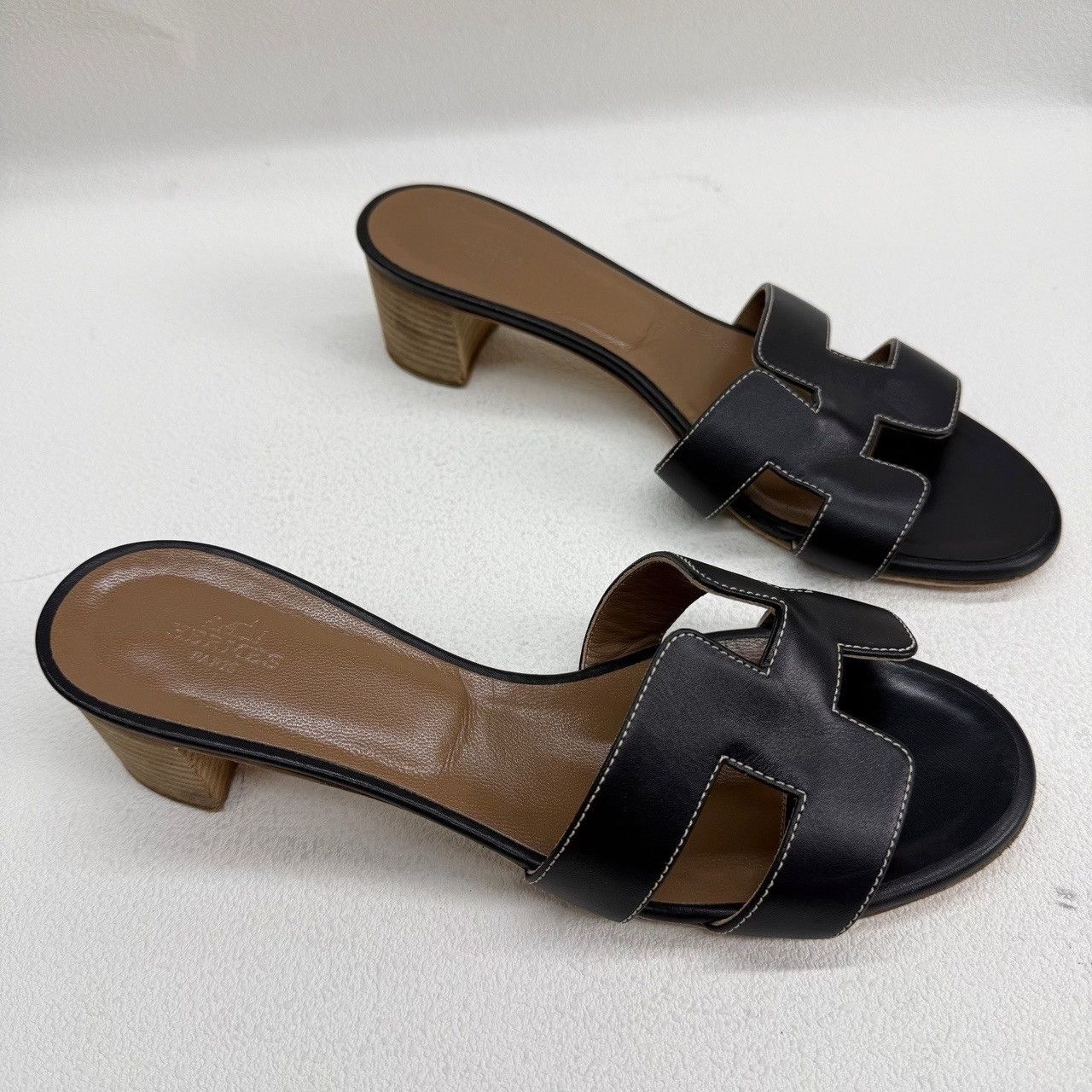 Hermes Hermès Black Leather Oasis Sandals Size 39.5 Size US 9.5 / IT 39.5 - 4 Thumbnail