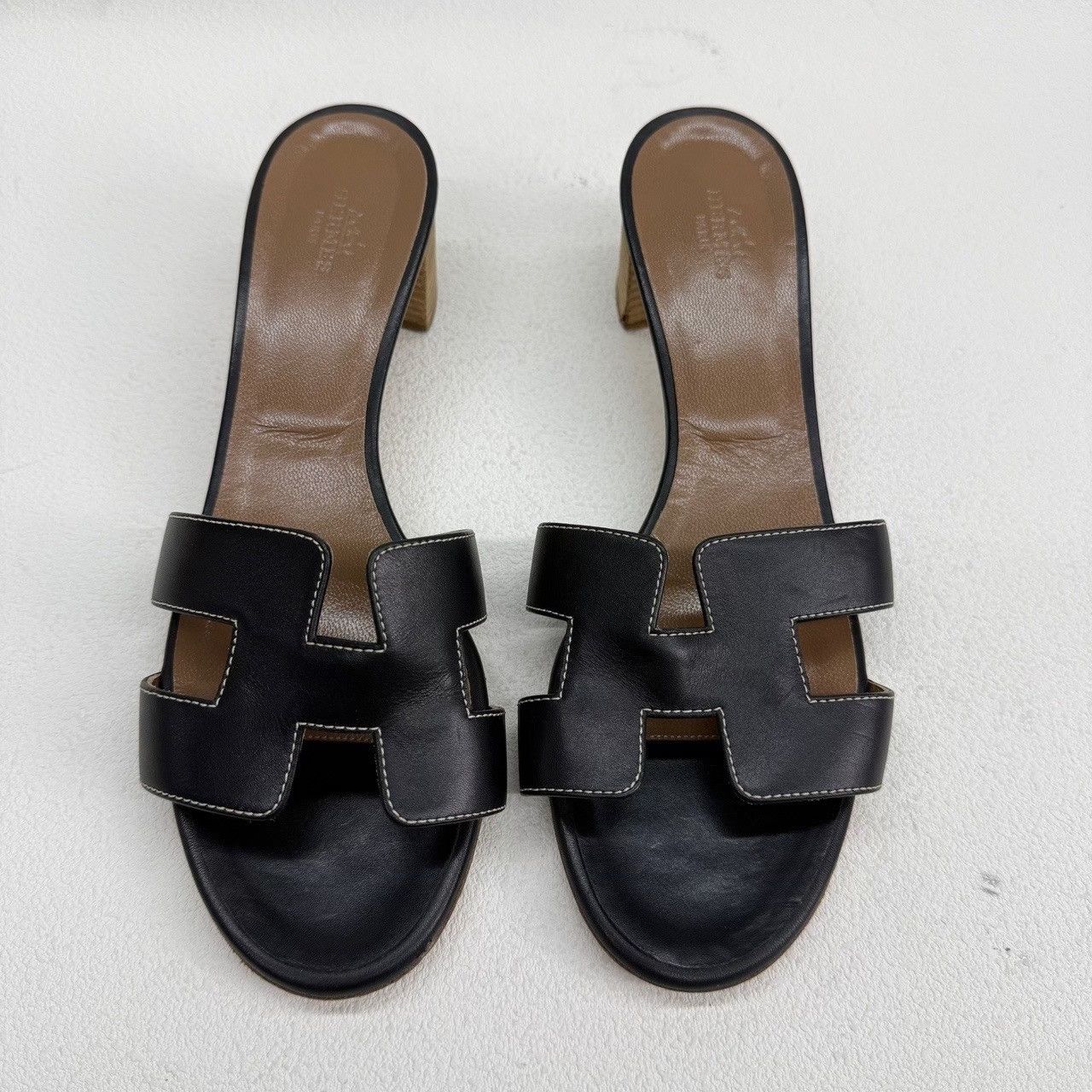 Hermes Hermès Black Leather Oasis Sandals Size 39.5 Size US 9.5 / IT 39.5 - 3 Thumbnail