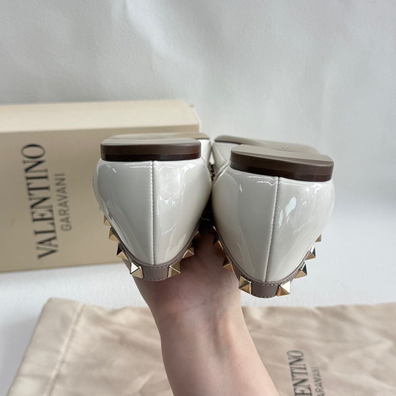 Valentino Valentino Rockstud Patent Leather Flats Size 39 Size US 9 / IT 39 - 8 Thumbnail