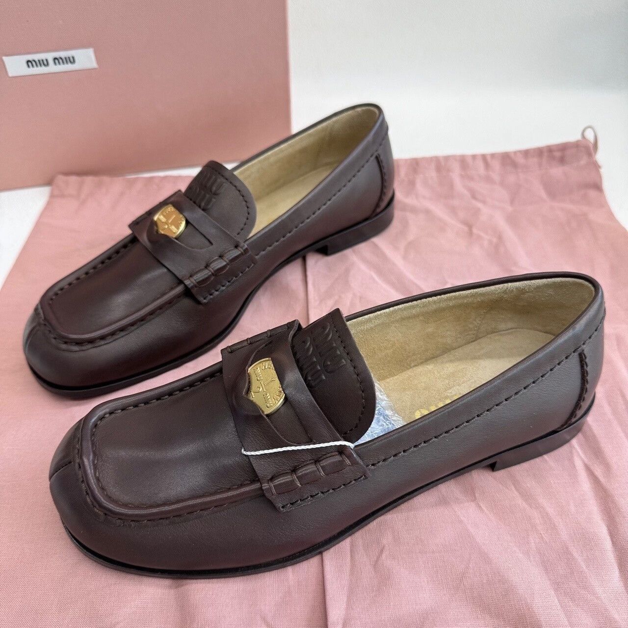 Miu Miu Miu Miu Coin Leather Loafers Size 35.5 Size US 5.5 / IT 35.5 - 3 Thumbnail