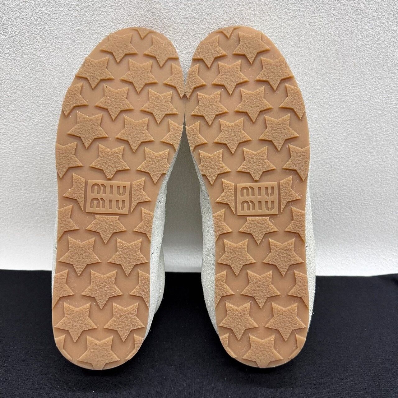 Miu Miu Miu Miu Suede Low-Top Sneakers Size 37 Size US 7 / IT 37 - 8 Thumbnail