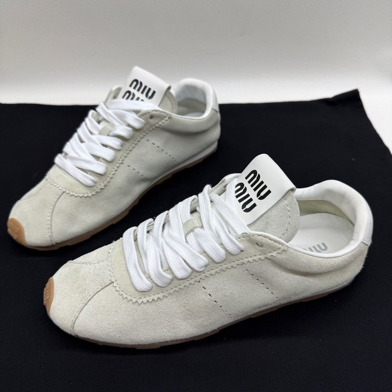 Miu Miu Miu Miu Suede Low-Top Sneakers Size 37 Size US 7 / IT 37 - 2 Thumbnail