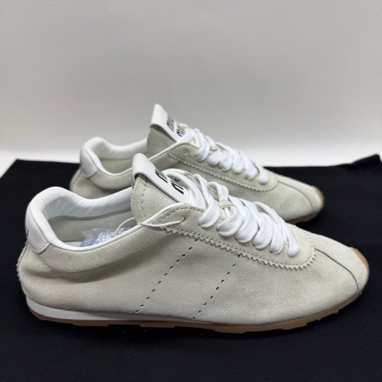Miu Miu Miu Miu Suede Low-Top Sneakers Size 37 Size US 7 / IT 37 - 5 Thumbnail