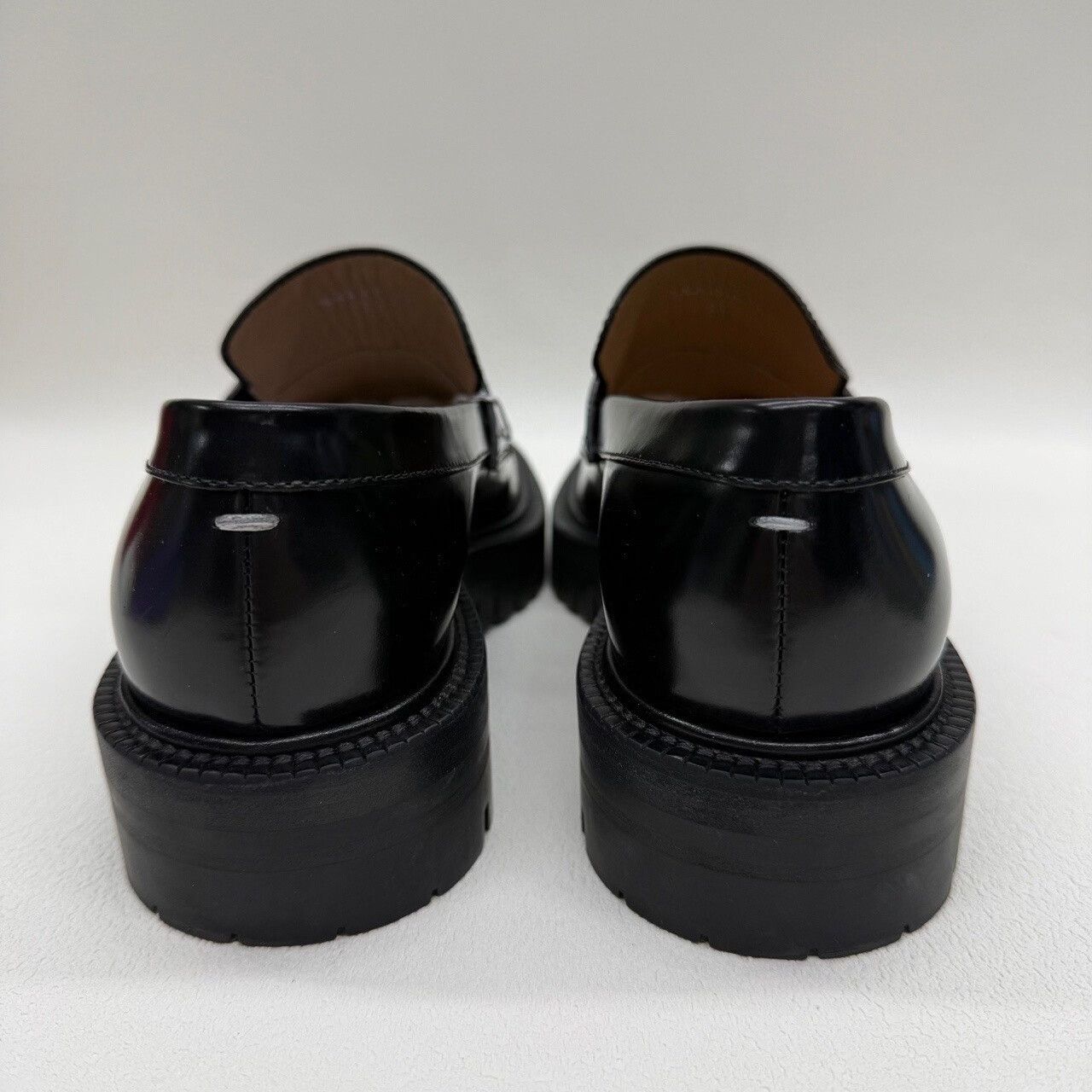Maison Margiela Maison Margiela Tabi Leather Loafers Size 36 Size US 6 / IT 36 - 6 Thumbnail