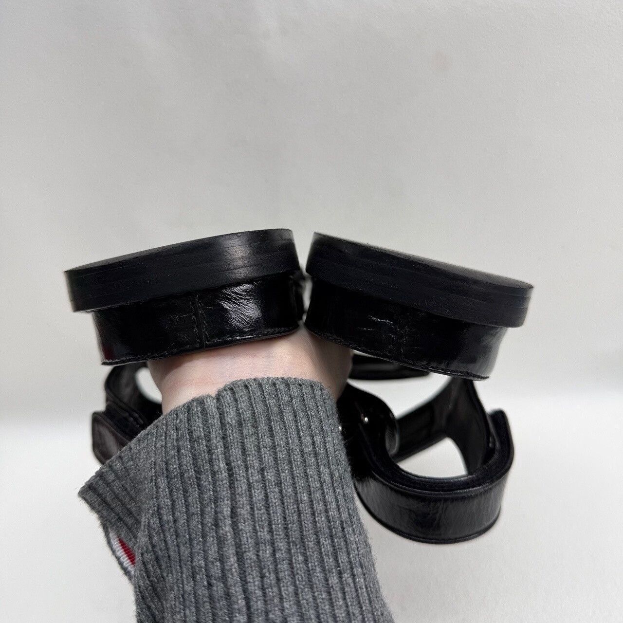 Chanel Chanel CC Leather Sandals Size 38 Size US 8 / IT 38 - 7 Thumbnail
