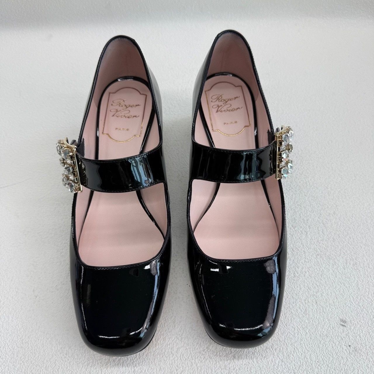 Roger Vivier Roger Vivier Crystal Buckle Block Heel Pumps Size 35.5 Size US 5.5 / IT 35.5 - 3 Thumbnail