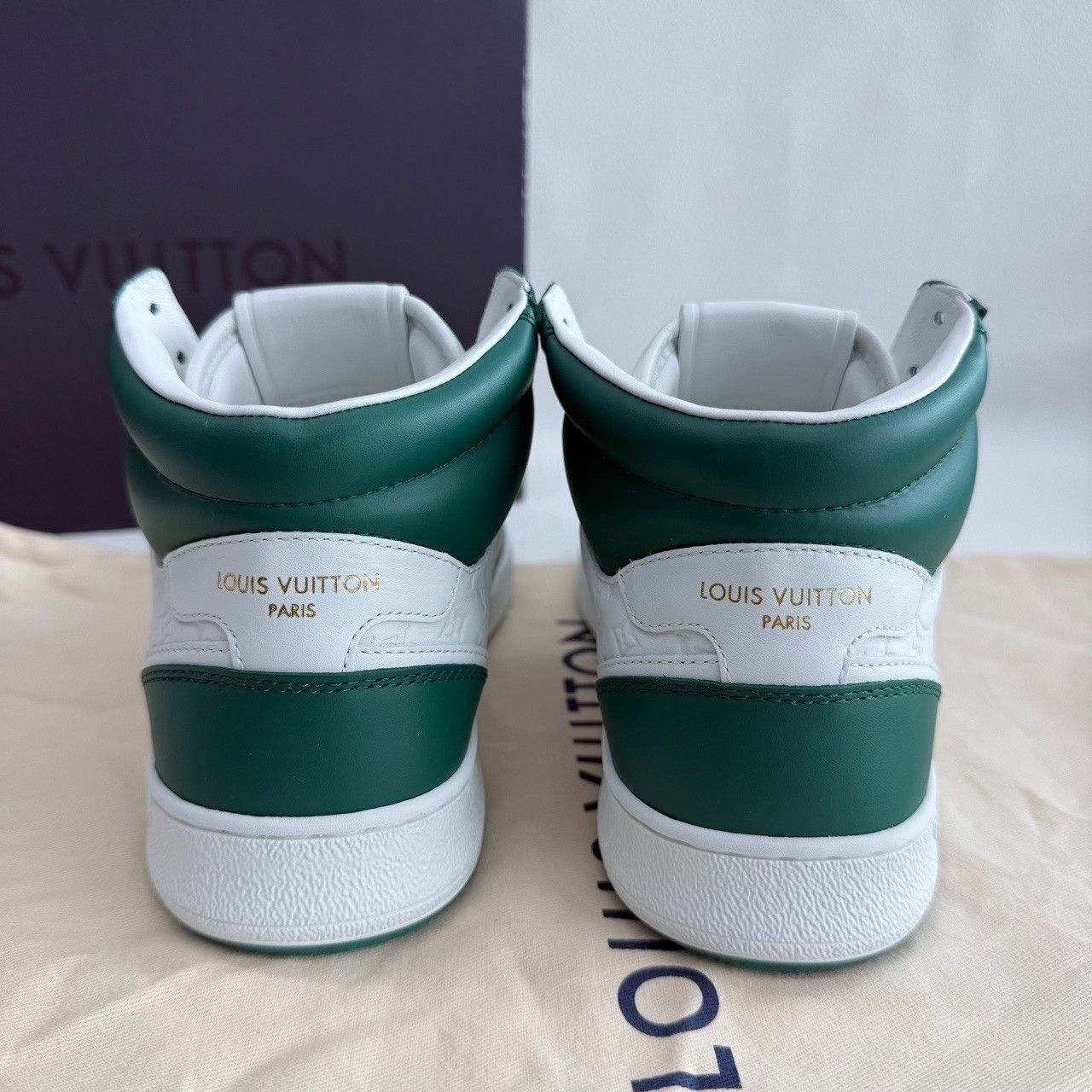 Louis Vuitton Louis Vuitton Monogram Hi-Top Sneakers Size 36 Size US 6 / IT 36 - 7 Thumbnail