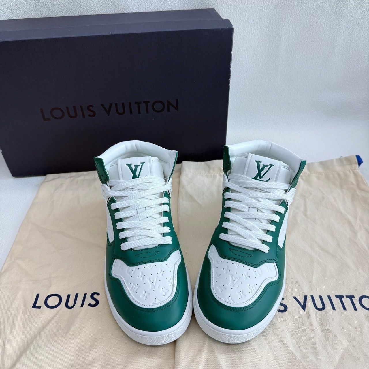 Louis Vuitton Louis Vuitton Monogram Hi-Top Sneakers Size 36 Size US 6 / IT 36 - 3 Thumbnail