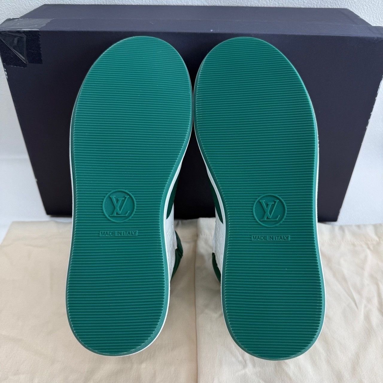 Louis Vuitton Louis Vuitton Monogram Hi-Top Sneakers Size 36 Size US 6 / IT 36 - 9 Thumbnail