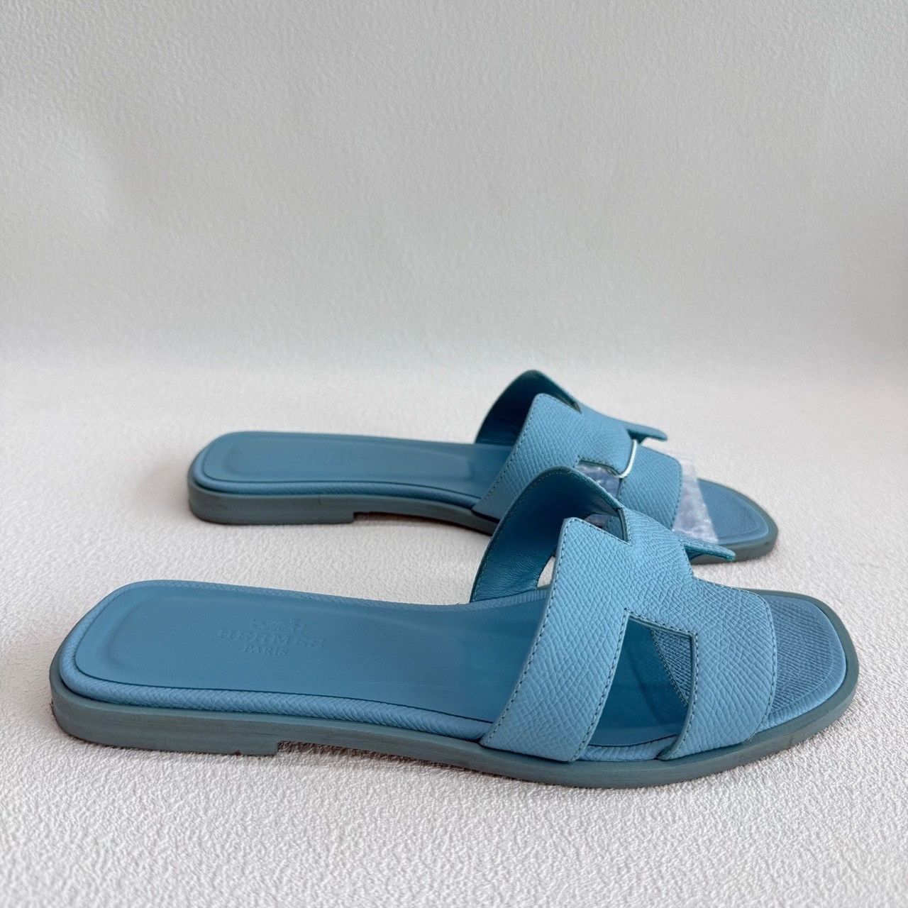 Hermes Hermes Blue Oran Sandals Size 35 Size US 5 / IT 35 - 5 Thumbnail