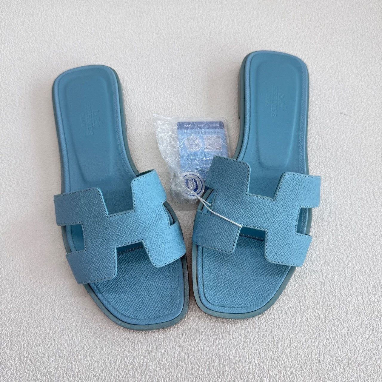 Hermes Hermes Blue Oran Sandals Size 35 Size US 5 / IT 35 - 10 Thumbnail