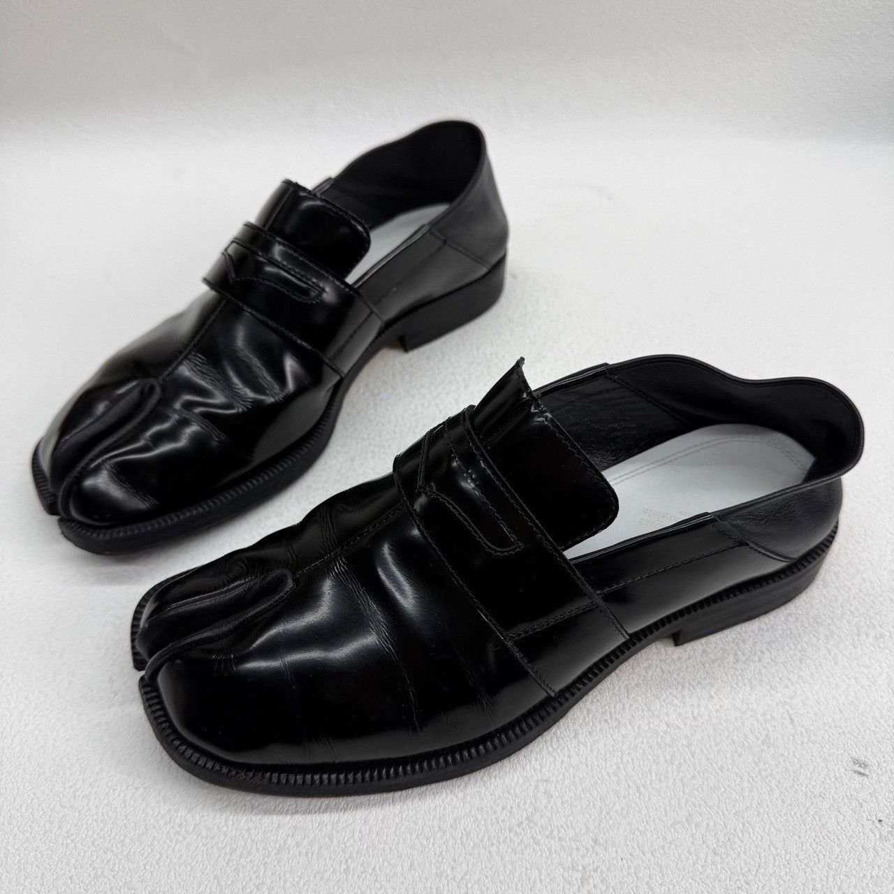 Maison Margiela Maison Margiela Tabi Loafers Size 35.5 Size US 5.5 / IT 35.5 - 2 Thumbnail