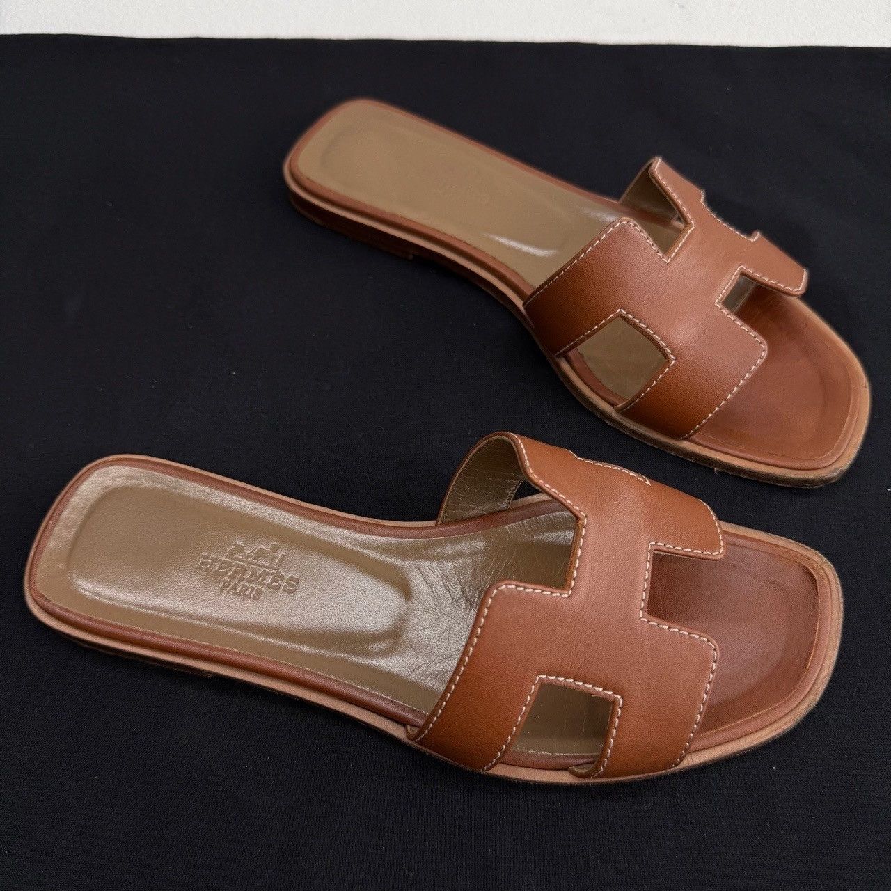 Hermes Hermes Oran Leather Sandals Size 35.5 Size US 5.5 / IT 35.5 - 4 Thumbnail