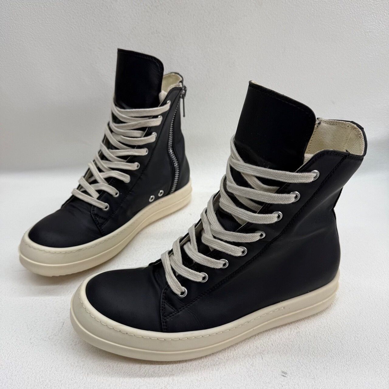 Rick Owens Drkshdw Rick Owens DRKSHDW High-Top Sneakers Size US 6 Size US 6 / EU 39 - 2 Thumbnail