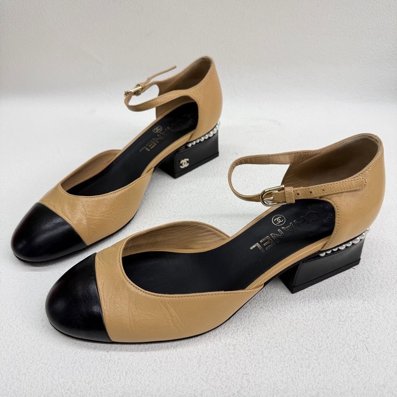 Chanel Chanel Pearl Heel Mary Jane Shoes Size 37 Size US 7 / IT 37 - 2 Thumbnail