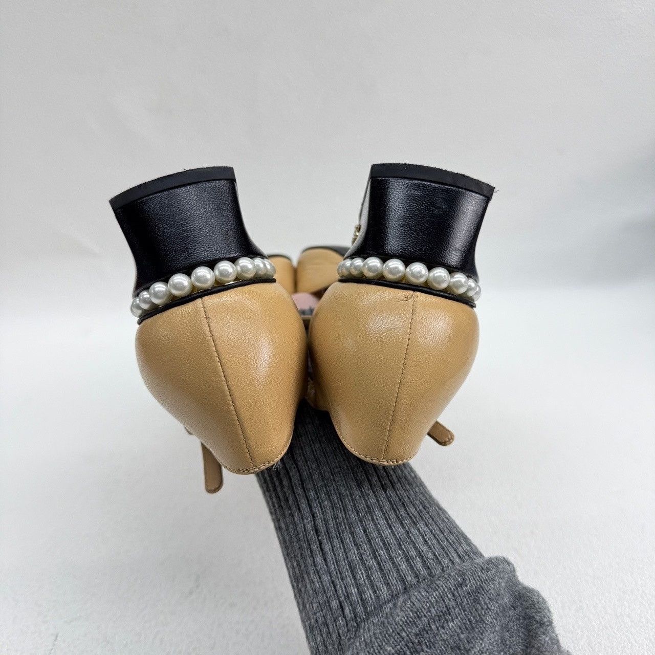 Chanel Chanel Pearl Heel Mary Jane Shoes Size 37 Size US 7 / IT 37 - 7 Thumbnail