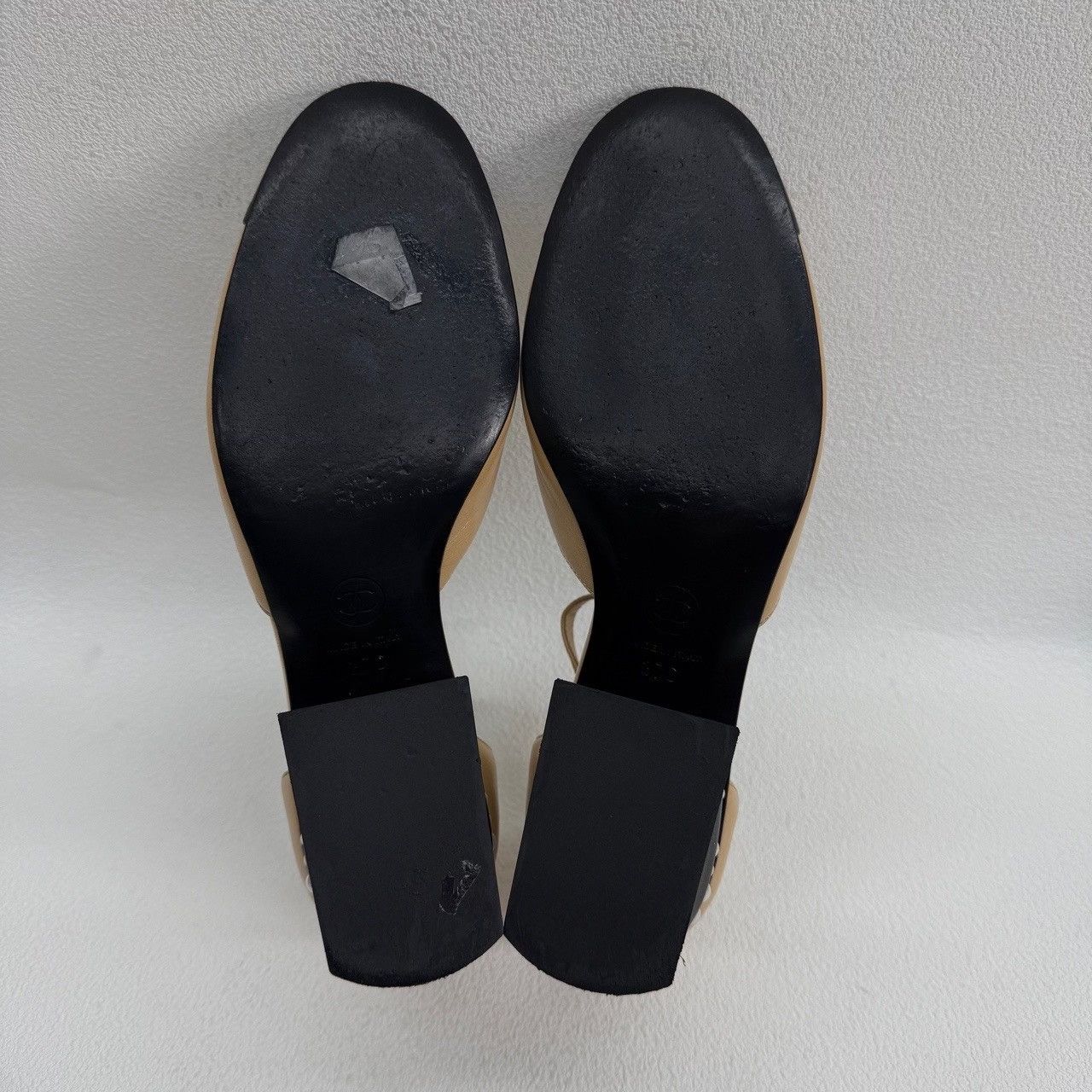 Chanel Chanel Pearl Heel Mary Jane Shoes Size 37 Size US 7 / IT 37 - 8 Thumbnail