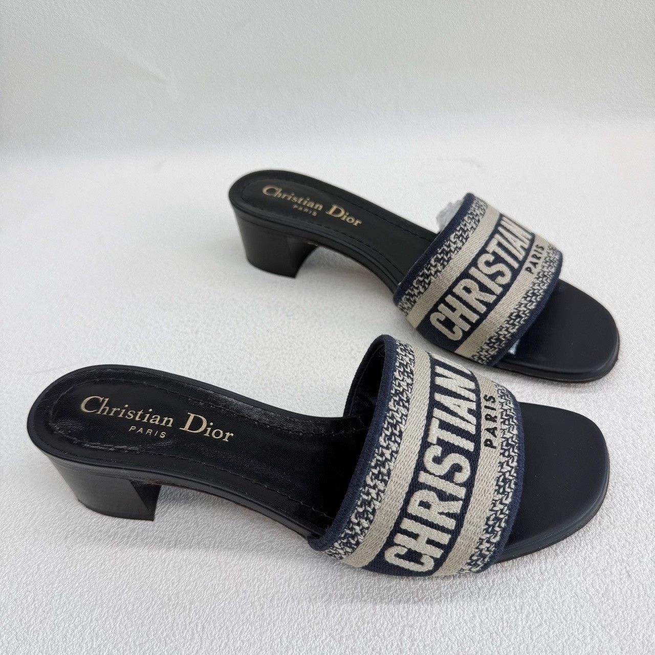 Dior Dior Dway Embroidered Heeled Mules Size 35.5 Size US 5.5 / IT 35.5 - 4 Thumbnail