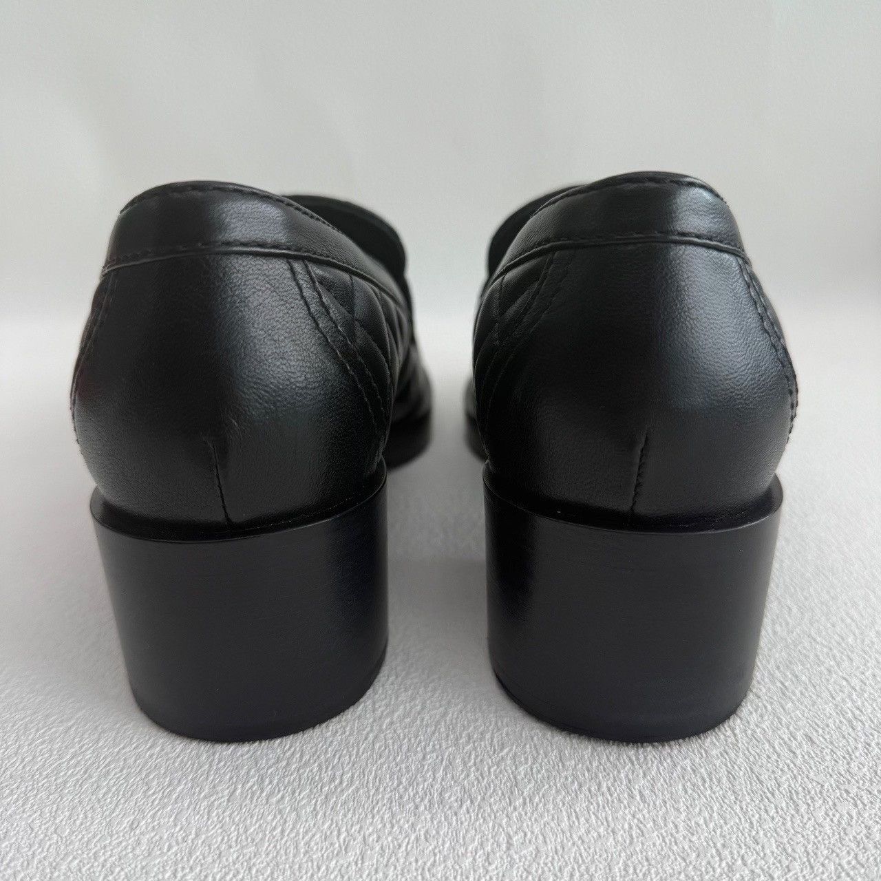 Chanel Chanel Quilted Heart Loafers Size 38 Size US 8 / IT 38 - 6 Thumbnail