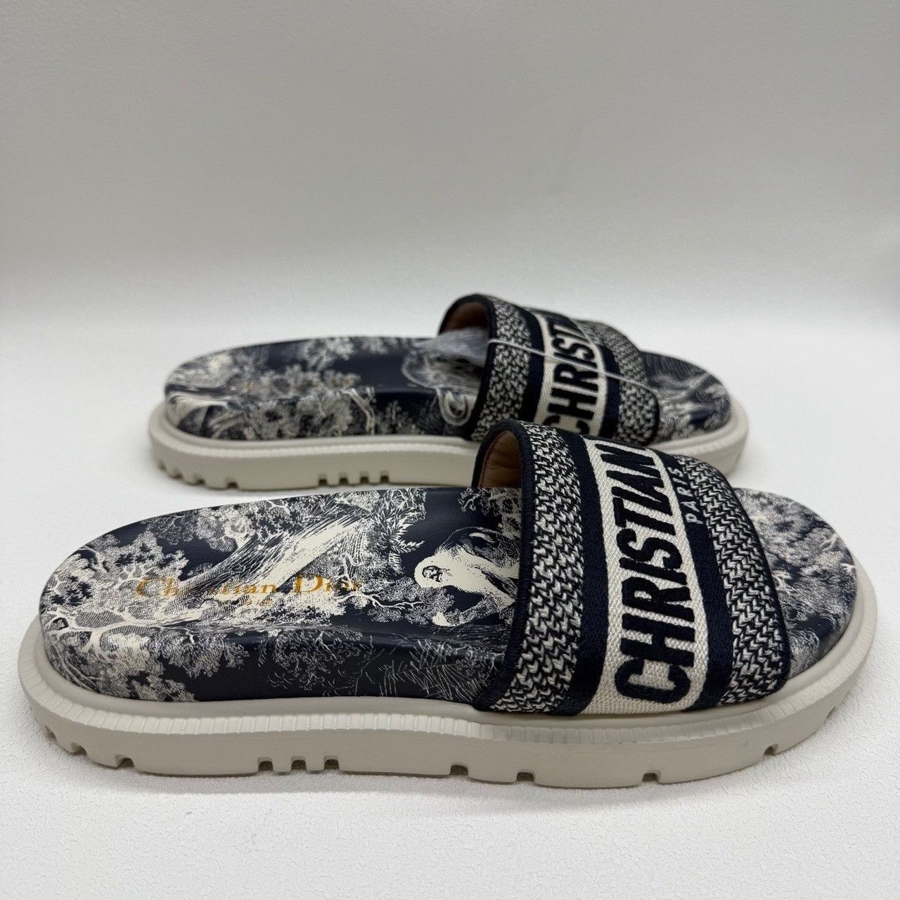 Dior Dior Toile de Jouy Dway Slides Size 35 Size US 5 / IT 35 - 5 Thumbnail