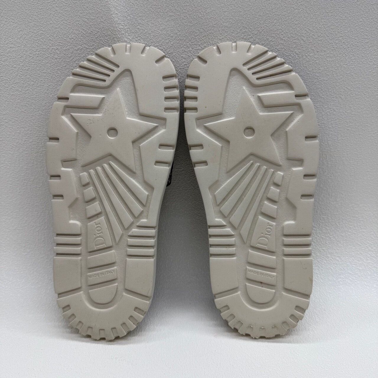 Dior Dior Toile de Jouy Dway Slides Size 35 Size US 5 / IT 35 - 9 Thumbnail