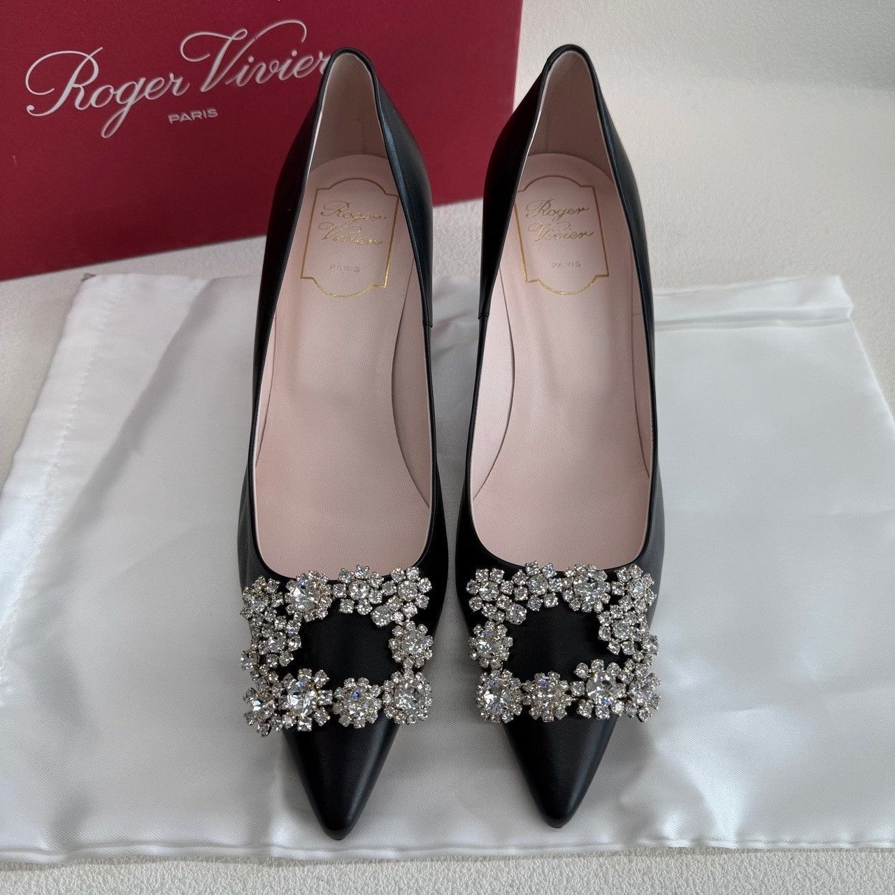 Roger Vivier Roger Vivier Flower Strass Heels Size 38 Size US 8 / IT 38 - 4 Thumbnail