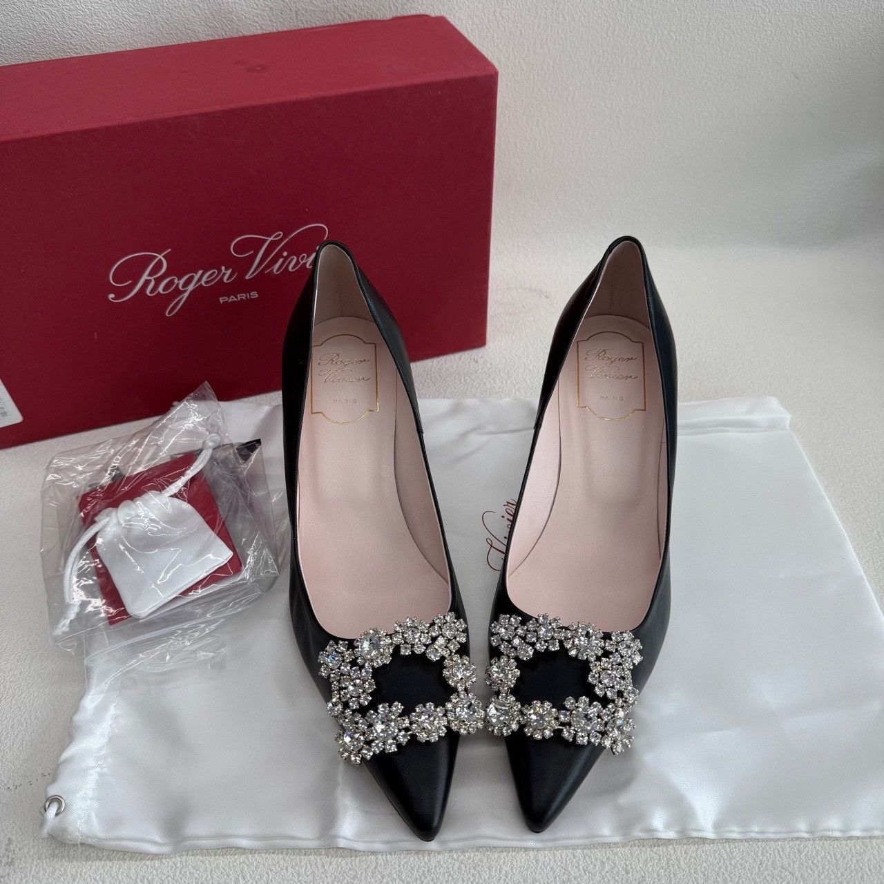 Roger Vivier Roger Vivier Flower Strass Heels Size 38 Size US 8 / IT 38 - 2 Thumbnail