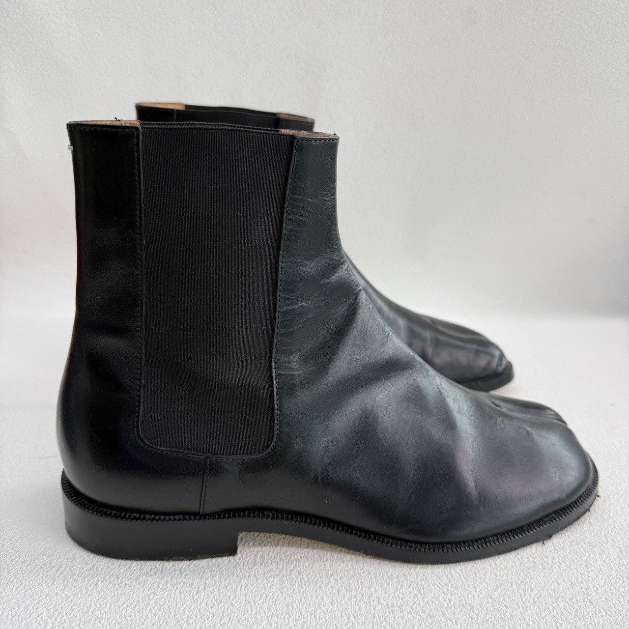 Maison Margiela Maison Margiela Tabi Chelsea Boots Size 9 Size US 9 / EU 42 - 5 Thumbnail