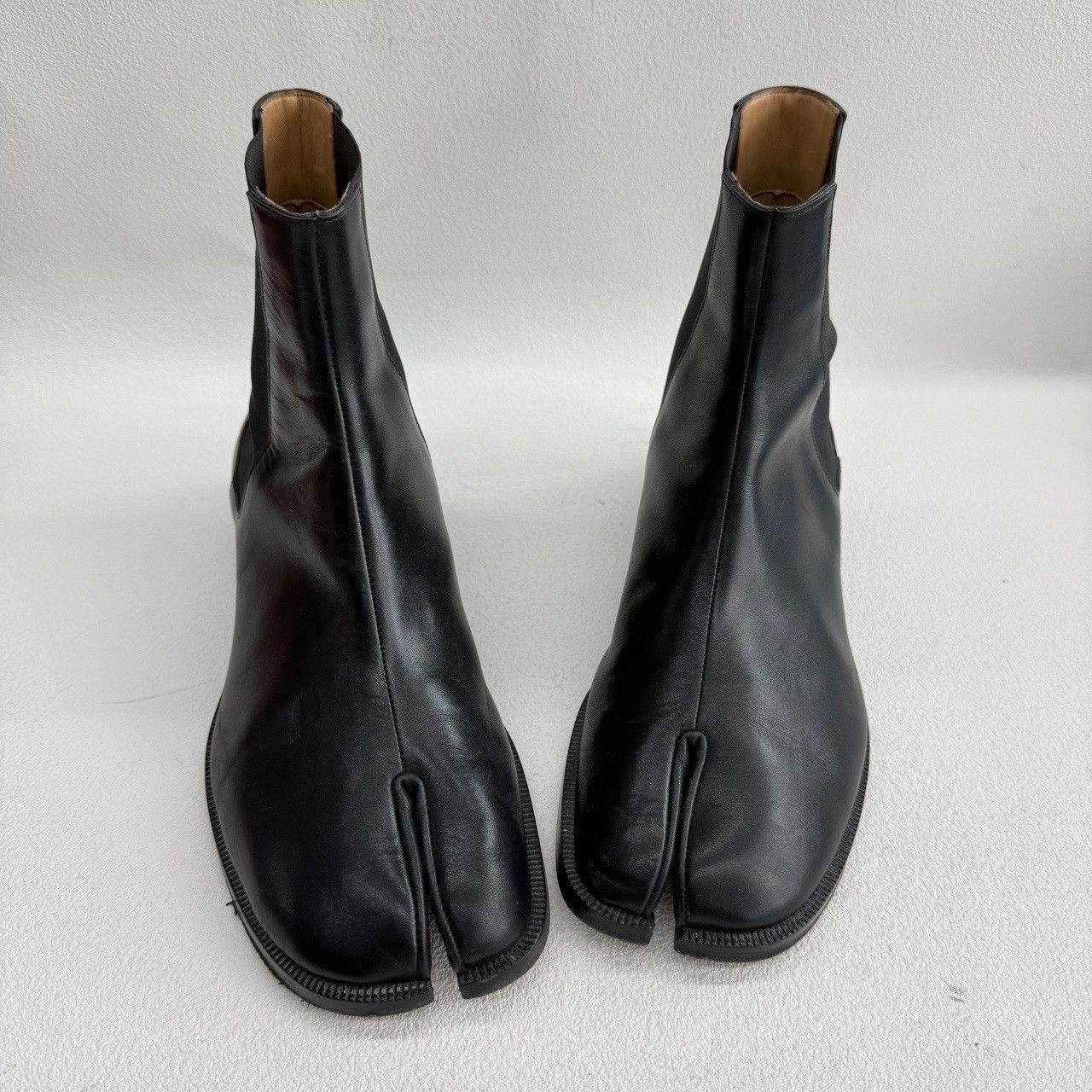 Maison Margiela Maison Margiela Tabi Chelsea Boots Size 9 Size US 9 / EU 42 - 10 Thumbnail
