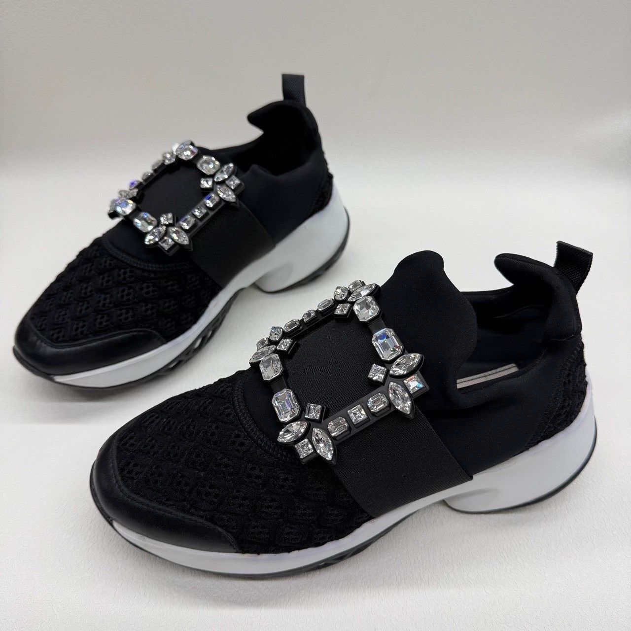 Roger Vivier Roger Vivier Crystal Buckle Low-Top Sneakers Size 36 Size US 6 / IT 36 - 2 Thumbnail