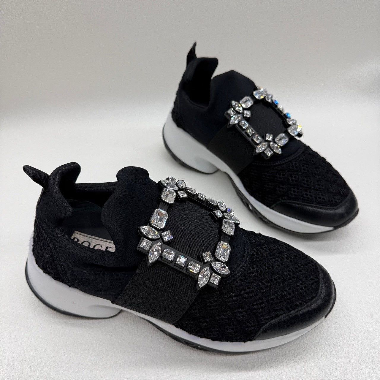 Roger Vivier Roger Vivier Crystal Buckle Low-Top Sneakers Size 36 Size US 6 / IT 36 - 4 Thumbnail