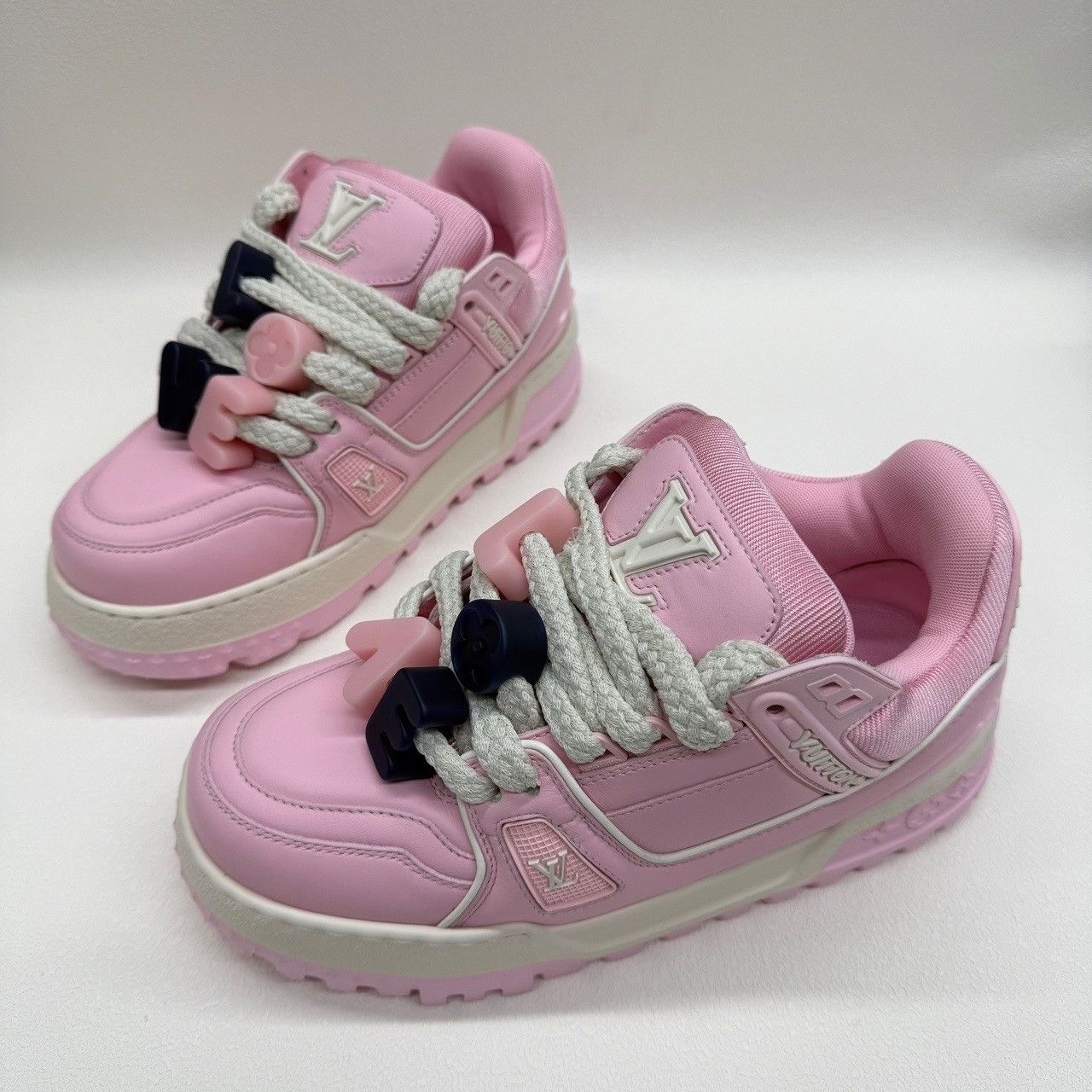 Louis Vuitton Louis Vuitton Trainer Maxi Sneakers Pink Size 37 Size US 7 / IT 37 - 2 Thumbnail