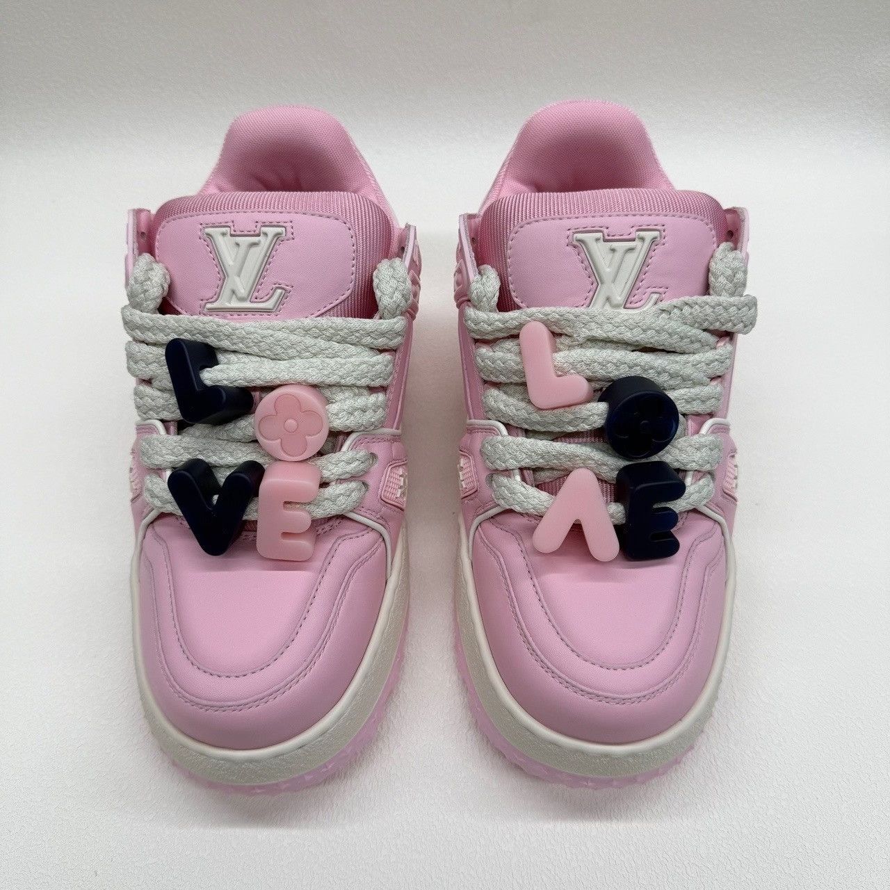 Louis Vuitton Louis Vuitton Trainer Maxi Sneakers Pink Size 37 Size US 7 / IT 37 - 3 Thumbnail