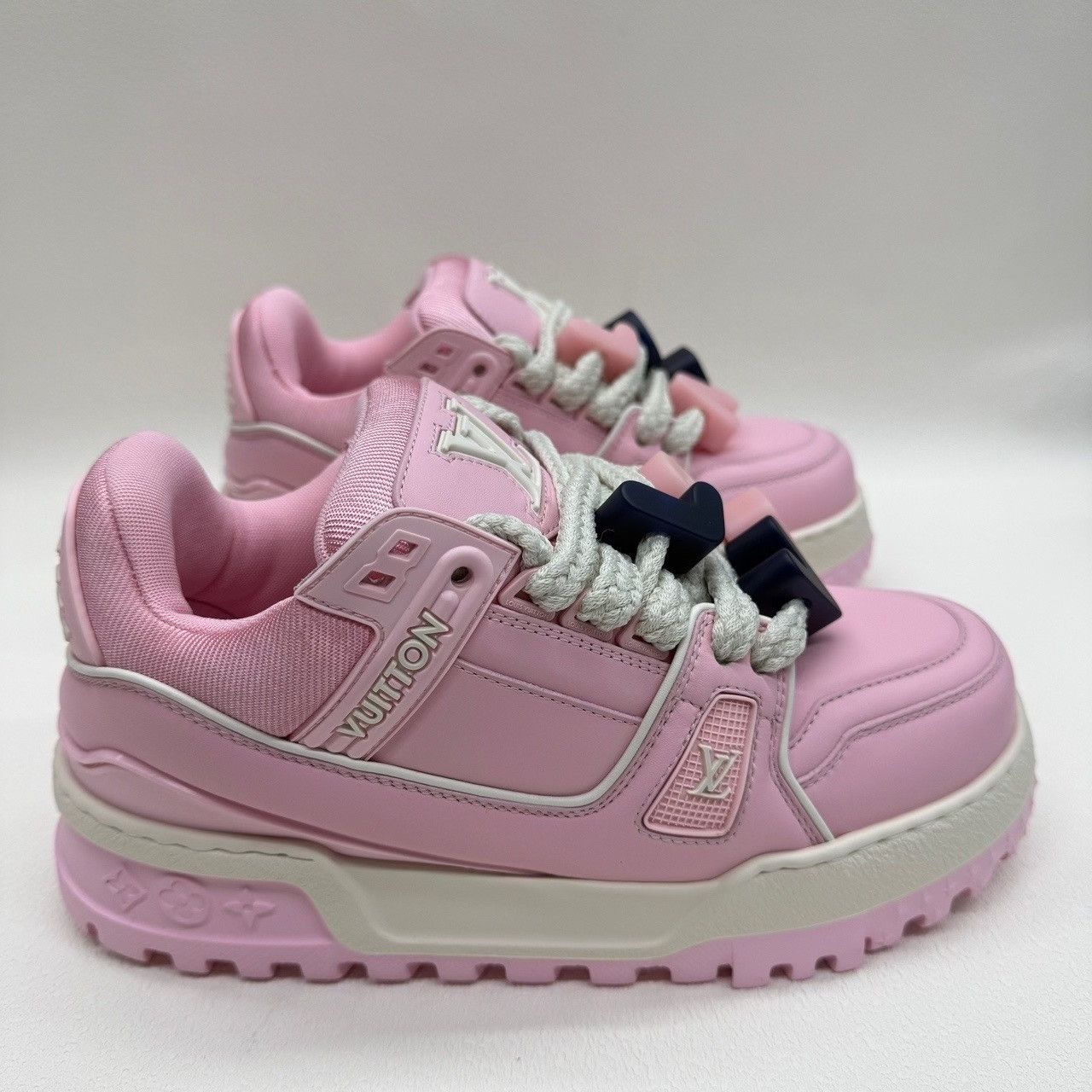 Louis Vuitton Louis Vuitton Trainer Maxi Sneakers Pink Size 37 Size US 7 / IT 37 - 5 Thumbnail